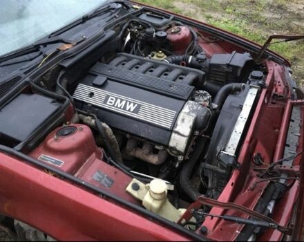 Червоний БМВ 5 Серія, об'ємом двигуна 2 л та пробігом 400 тис. км за 2300 $, фото 2 на Automoto.ua