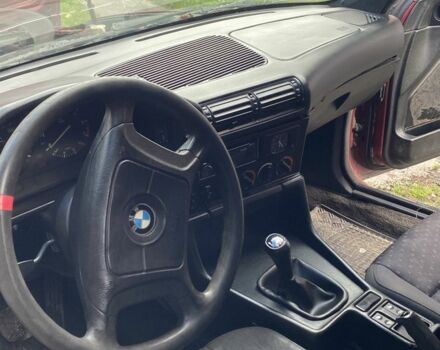 Красный БМВ 5 Серия, объемом двигателя 2.5 л и пробегом 320 тыс. км за 1100 $, фото 9 на Automoto.ua