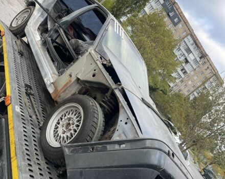 Красный БМВ 5 Серия, объемом двигателя 0 л и пробегом 230 тыс. км за 1650 $, фото 7 на Automoto.ua