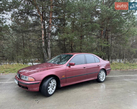 Красный БМВ 5 Серия, объемом двигателя 1.99 л и пробегом 300 тыс. км за 3100 $, фото 1 на Automoto.ua