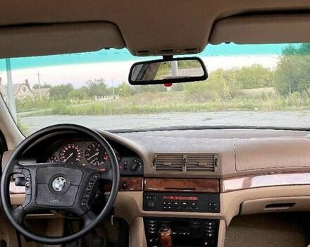 Червоний БМВ 5 Серія, об'ємом двигуна 2.5 л та пробігом 398 тис. км за 3570 $, фото 5 на Automoto.ua