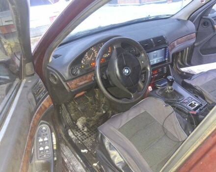Красный БМВ 5 Серия, объемом двигателя 0 л и пробегом 460 тыс. км за 1900 $, фото 6 на Automoto.ua