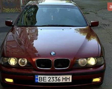 Красный БМВ 5 Серия, объемом двигателя 2 л и пробегом 325 тыс. км за 5000 $, фото 2 на Automoto.ua