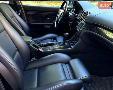 Красный БМВ 5 Серия, объемом двигателя 2 л и пробегом 325 тыс. км за 5000 $, фото 11 на Automoto.ua