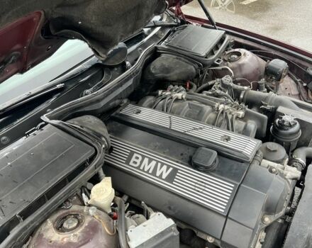 Красный БМВ 5 Серия, объемом двигателя 2 л и пробегом 520 тыс. км за 3500 $, фото 13 на Automoto.ua