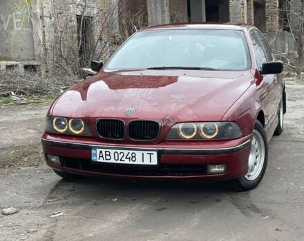 Красный БМВ 5 Серия, объемом двигателя 2.5 л и пробегом 324 тыс. км за 4100 $, фото 1 на Automoto.ua
