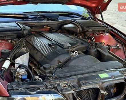 Красный БМВ 5 Серия, объемом двигателя 2 л и пробегом 325 тыс. км за 5000 $, фото 12 на Automoto.ua