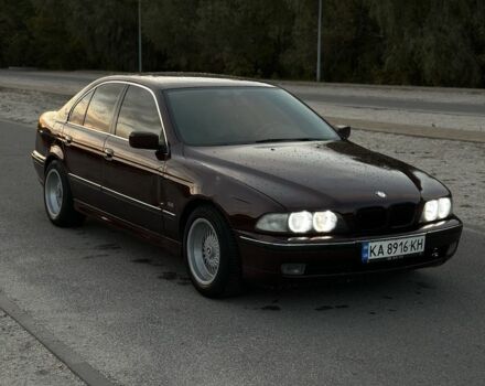 Красный БМВ 5 Серия, объемом двигателя 2 л и пробегом 330 тыс. км за 3850 $, фото 1 на Automoto.ua