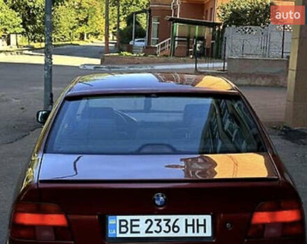 Красный БМВ 5 Серия, объемом двигателя 2 л и пробегом 325 тыс. км за 5000 $, фото 3 на Automoto.ua