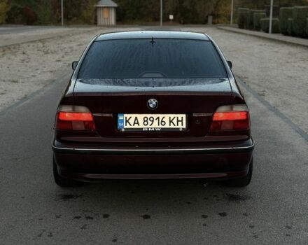 Красный БМВ 5 Серия, объемом двигателя 2 л и пробегом 330 тыс. км за 3850 $, фото 4 на Automoto.ua