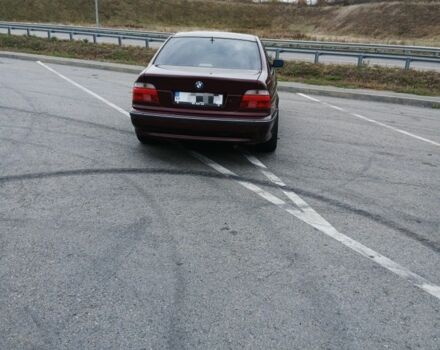 Червоний БМВ 5 Серія, об'ємом двигуна 2 л та пробігом 330 тис. км за 3599 $, фото 1 на Automoto.ua