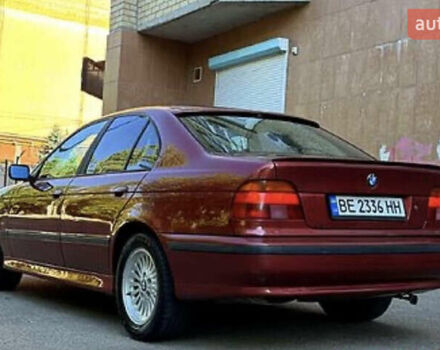 Красный БМВ 5 Серия, объемом двигателя 2 л и пробегом 325 тыс. км за 5000 $, фото 4 на Automoto.ua