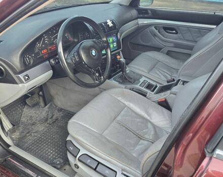 Красный БМВ 5 Серия, объемом двигателя 2.5 л и пробегом 300 тыс. км за 2850 $, фото 6 на Automoto.ua