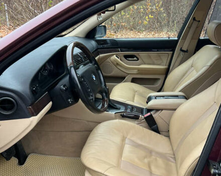 Красный БМВ 5 Серия, объемом двигателя 3 л и пробегом 260 тыс. км за 8200 $, фото 12 на Automoto.ua