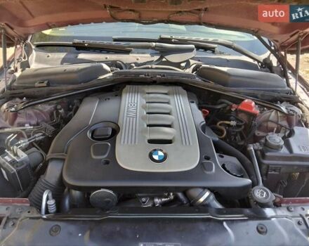 Красный БМВ 5 Серия, объемом двигателя 3 л и пробегом 284 тыс. км за 8500 $, фото 11 на Automoto.ua