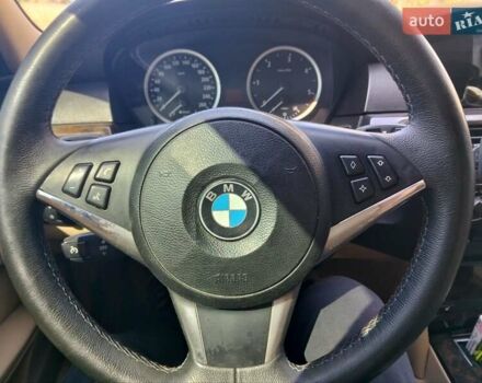 Красный БМВ 5 Серия, объемом двигателя 3 л и пробегом 284 тыс. км за 8500 $, фото 32 на Automoto.ua