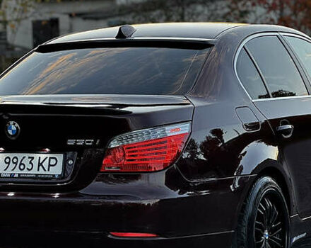 Красный БМВ 5 Серия, объемом двигателя 3 л и пробегом 208 тыс. км за 9550 $, фото 6 на Automoto.ua