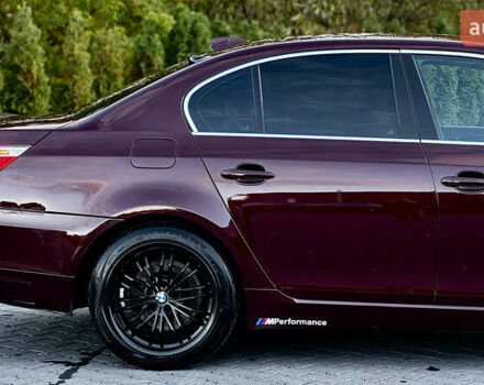 Красный БМВ 5 Серия, объемом двигателя 3 л и пробегом 208 тыс. км за 9550 $, фото 4 на Automoto.ua