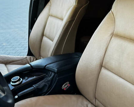 Красный БМВ 5 Серия, объемом двигателя 3 л и пробегом 208 тыс. км за 9550 $, фото 23 на Automoto.ua