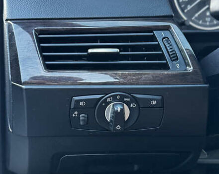 Червоний БМВ 5 Серія, об'ємом двигуна 3 л та пробігом 208 тис. км за 9250 $, фото 30 на Automoto.ua