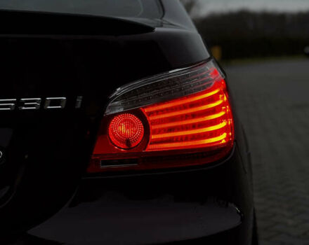 Червоний БМВ 5 Серія, об'ємом двигуна 3 л та пробігом 208 тис. км за 9250 $, фото 22 на Automoto.ua