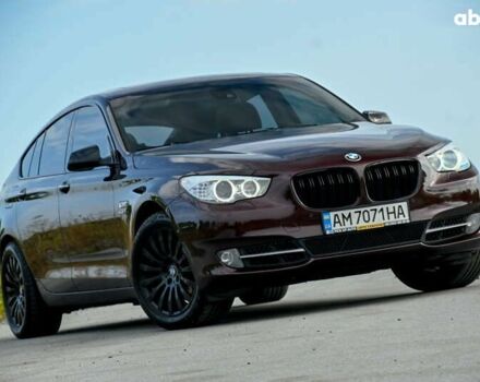 Красный БМВ 5 Серия, объемом двигателя 3 л и пробегом 221 тыс. км за 16999 $, фото 1 на Automoto.ua