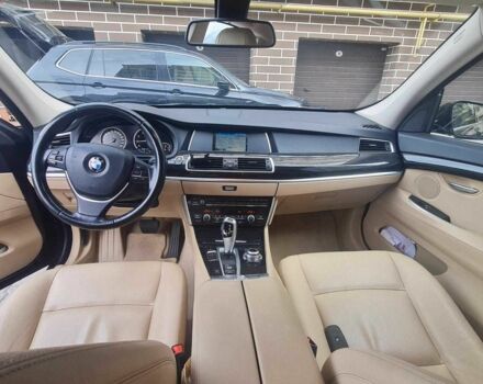 Красный БМВ 5 Серия, объемом двигателя 2 л и пробегом 163 тыс. км за 19500 $, фото 1 на Automoto.ua