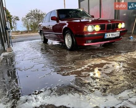 Червоний БМВ 5 Серія, об'ємом двигуна 2.5 л та пробігом 500 тис. км за 3500 $, фото 1 на Automoto.ua