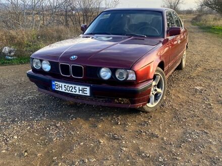 Красный БМВ 5 Серия, объемом двигателя 2.5 л и пробегом 600 тыс. км за 1900 $, фото 1 на Automoto.ua