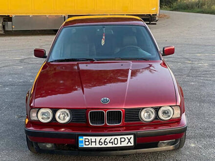 Красный БМВ 5 Серия, объемом двигателя 1.99 л и пробегом 586 тыс. км за 3000 $, фото 1 на Automoto.ua