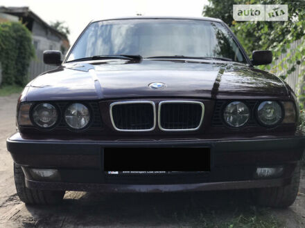 Красный БМВ 5 Серия, объемом двигателя 2.5 л и пробегом 371 тыс. км за 6500 $, фото 1 на Automoto.ua