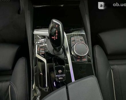 БМВ 5 Серія, об'ємом двигуна 3 л та пробігом 22 тис. км за 63900 $, фото 16 на Automoto.ua