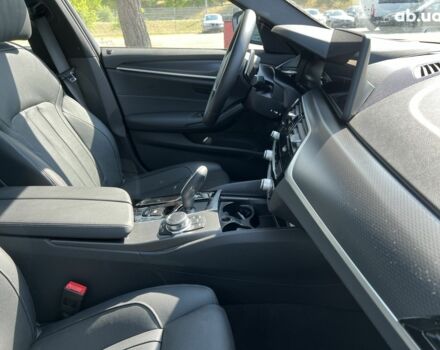 БМВ 5 Серия, объемом двигателя 3 л и пробегом 16 тыс. км за 76897 $, фото 27 на Automoto.ua