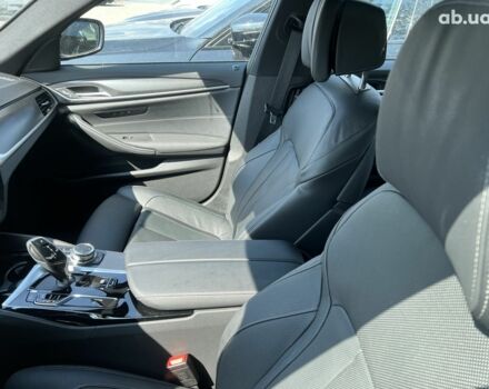 БМВ 5 Серия, объемом двигателя 3 л и пробегом 16 тыс. км за 76897 $, фото 10 на Automoto.ua