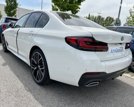 БМВ 5 Серия 2023 в Киеве на Automoto.ua БМВ 5 Серия, объемом двигателя 2 л и пробегом 1 тыс. км за 83314 $, фото 30 на Automoto.ua