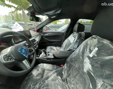 БМВ 5 Серия 2023 в Киеве на Automoto.ua БМВ 5 Серия, объемом двигателя 2 л и пробегом 1 тыс. км за 83314 $, фото 24 на Automoto.ua
