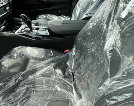 БМВ 5 Серия 2023 в Киеве на Automoto.ua БМВ 5 Серия, объемом двигателя 2 л и пробегом 1 тыс. км за 83314 $, фото 26 на Automoto.ua