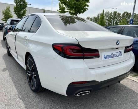 БМВ 5 Серия 2023 в Киеве на Automoto.ua БМВ 5 Серия, объемом двигателя 2 л и пробегом 1 тыс. км за 83314 $, фото 32 на Automoto.ua