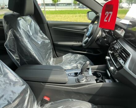 БМВ 5 Серия 2023 в Киеве на Automoto.ua БМВ 5 Серия, объемом двигателя 2 л и пробегом 1 тыс. км за 83314 $, фото 4 на Automoto.ua