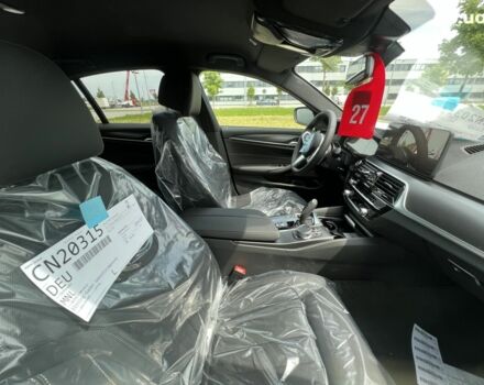 БМВ 5 Серия 2023 в Киеве на Automoto.ua БМВ 5 Серия, объемом двигателя 2 л и пробегом 1 тыс. км за 83314 $, фото 3 на Automoto.ua