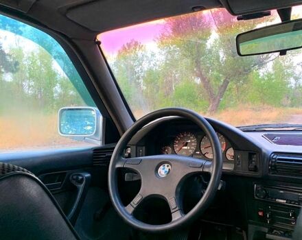 БМВ 5 Серия, объемом двигателя 2 л и пробегом 392 тыс. км за 2300 $, фото 1 на Automoto.ua