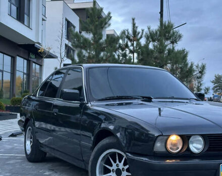 БМВ 5 Серия, объемом двигателя 2.5 л и пробегом 300 тыс. км за 3600 $, фото 1 на Automoto.ua