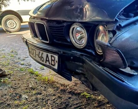 БМВ 5 Серія, об'ємом двигуна 2.5 л та пробігом 0 тис. км за 1000 $, фото 4 на Automoto.ua