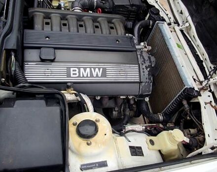 БМВ 5 Серия, объемом двигателя 2 л и пробегом 263 тыс. км за 5000 $, фото 8 на Automoto.ua