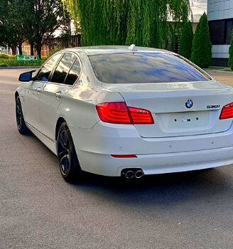 БМВ 5 Серия, объемом двигателя 2 л и пробегом 200 тыс. км за 11900 $, фото 4 на Automoto.ua