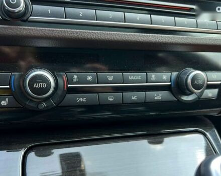 БМВ 5 Серія, об'ємом двигуна 3 л та пробігом 90 тис. км за 26999 $, фото 24 на Automoto.ua