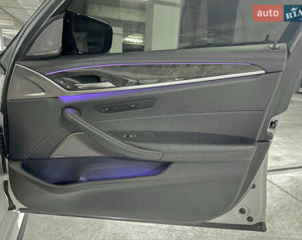 БМВ 5 Серия, объемом двигателя 3 л и пробегом 137 тыс. км за 38000 $, фото 37 на Automoto.ua