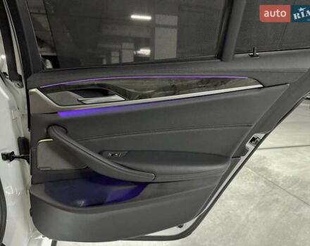 БМВ 5 Серия, объемом двигателя 3 л и пробегом 137 тыс. км за 38000 $, фото 34 на Automoto.ua