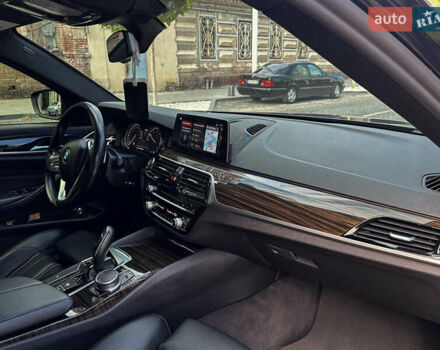 БМВ 5 Серия, объемом двигателя 2 л и пробегом 111 тыс. км за 29000 $, фото 5 на Automoto.ua