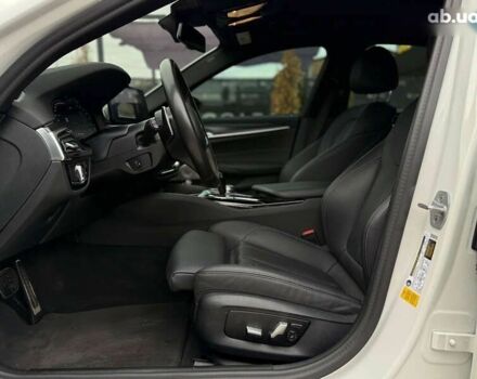 БМВ 5 Серия 2020 в Киеве на Automoto.ua БМВ 5 Серия, объемом двигателя 3 л и пробегом 133 тыс. км за 46000 $, фото 13 на Automoto.ua